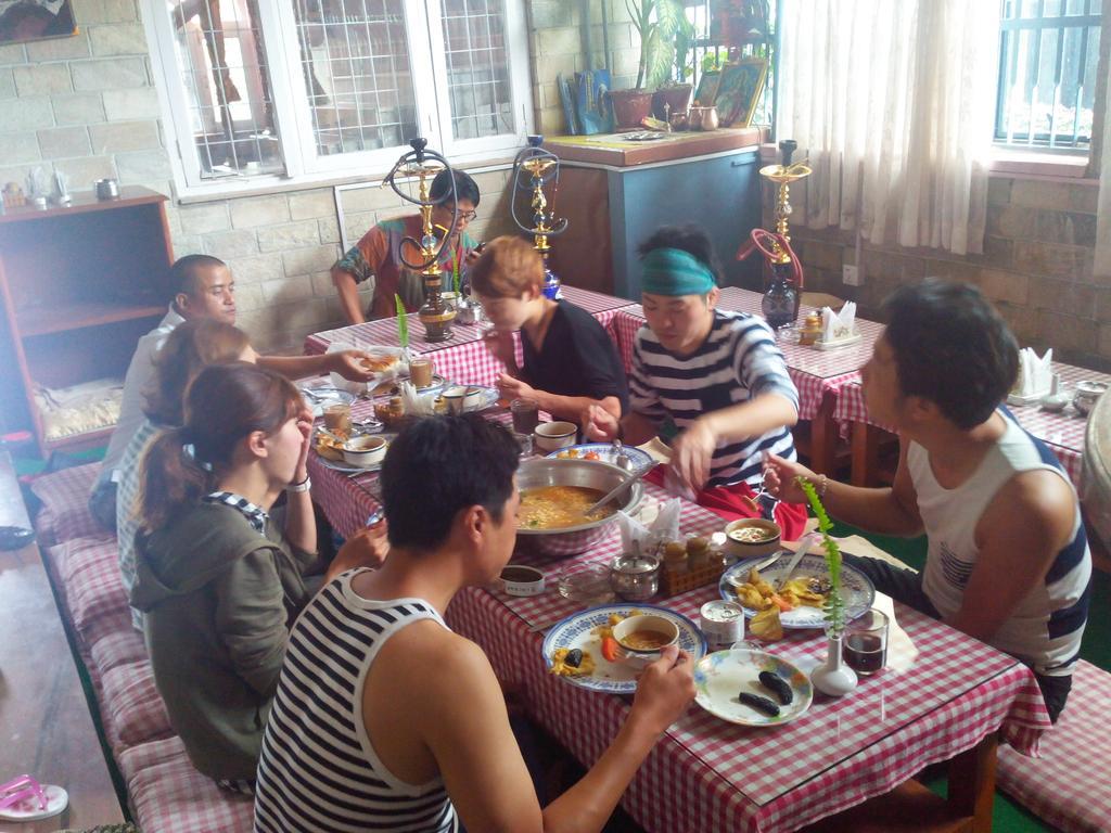 Hotel Fishtail Villa Pokhara Extérieur photo